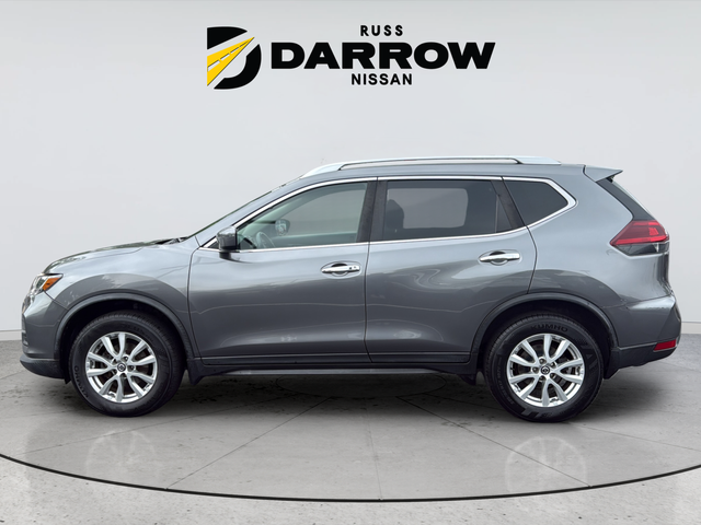 Used 2018 Gray Nissan SV image 2