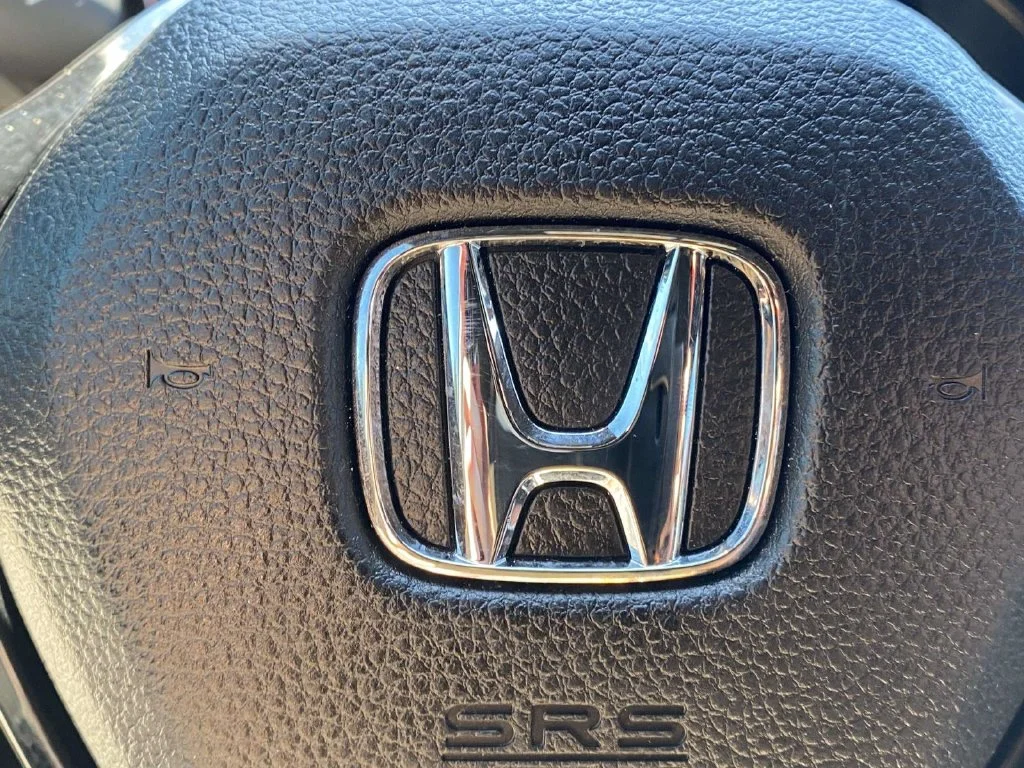 Certified Used 2025  Honda Black Edition image 32