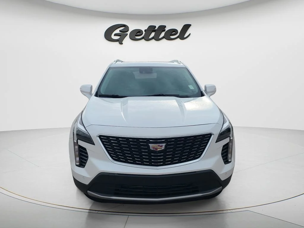 Used 2022 Crystal White Tricoat Cadillac Premium Luxury image 2