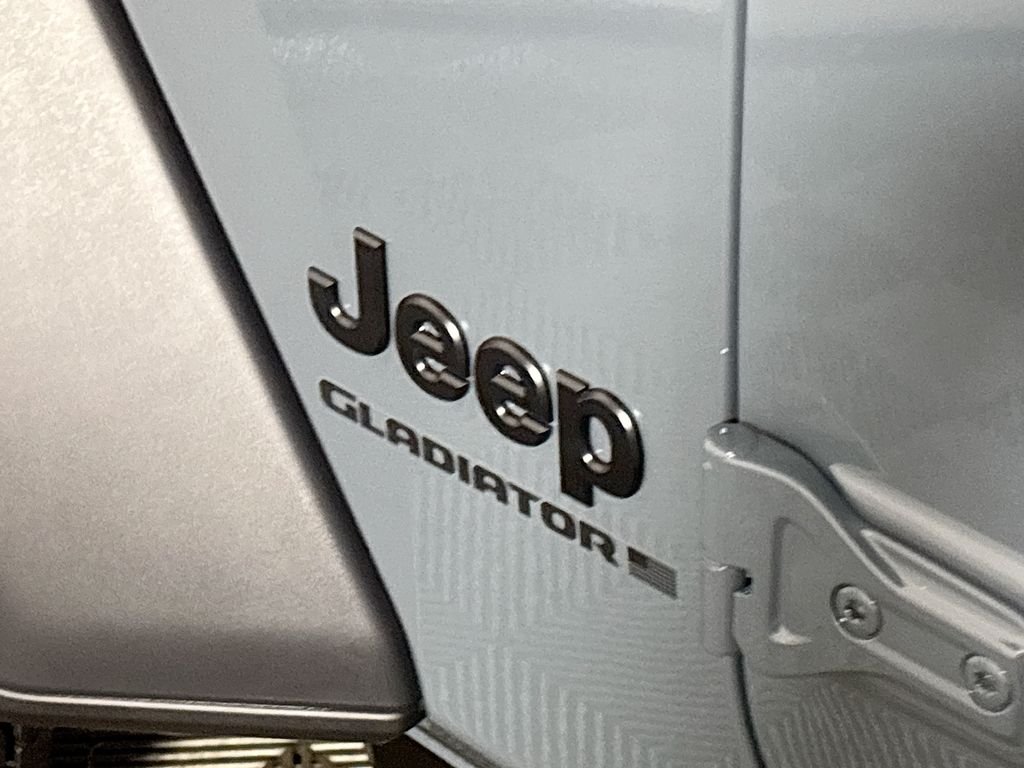 New 2026 Anvil Clear-Coat Exterior Paint Jeep Sport S image 23