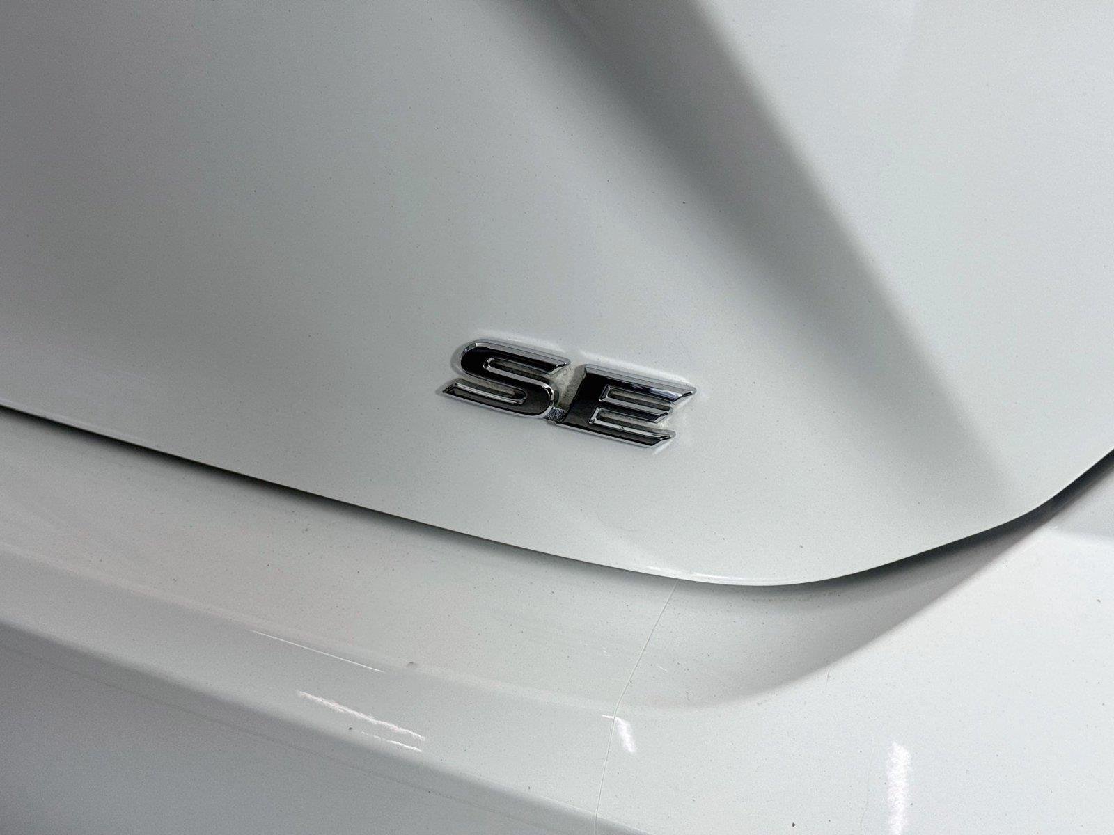 Certified Used 2025 Ice Cap Toyota SE image 14