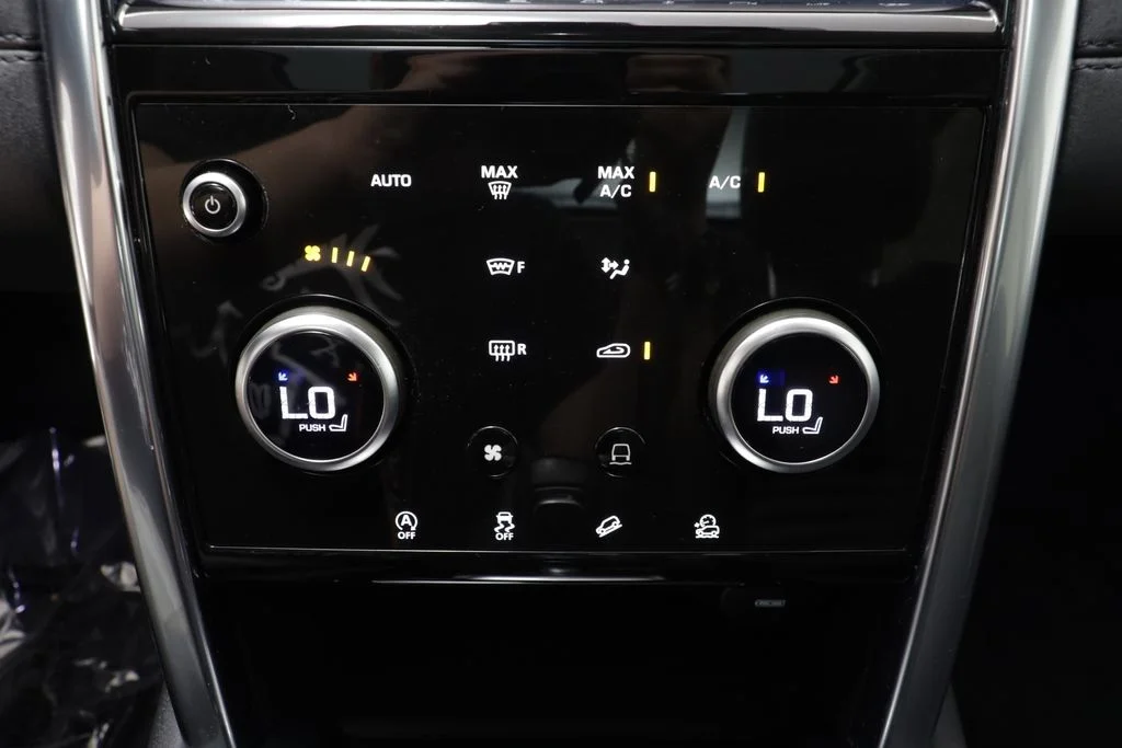 Used 2020 Gray Land Rover SE image 12