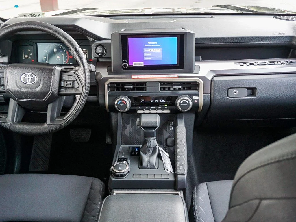 2026 Toyota Tacoma SR5 - Photo 14