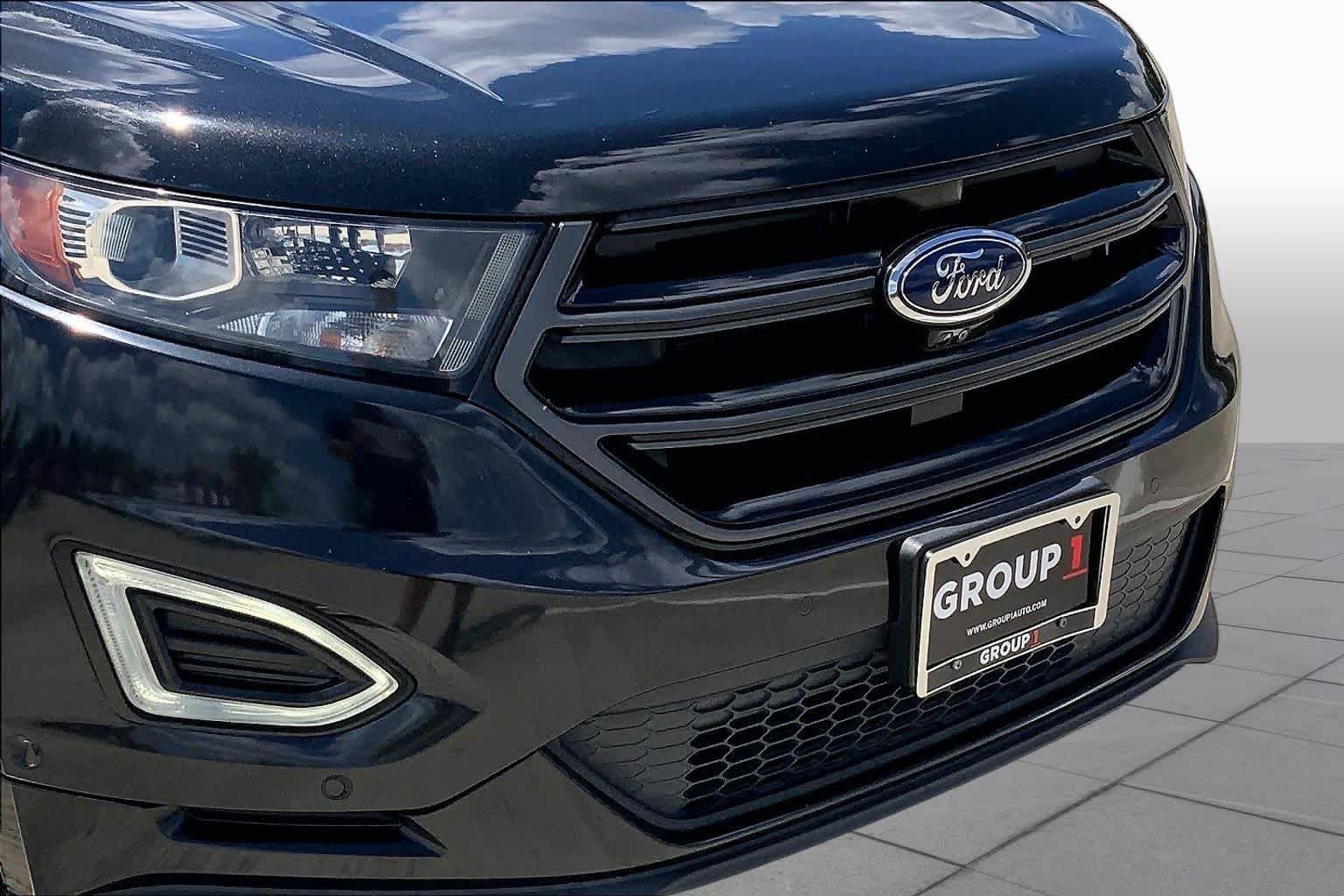 Used 2015 Tuxedo Black Ford Sport image 29