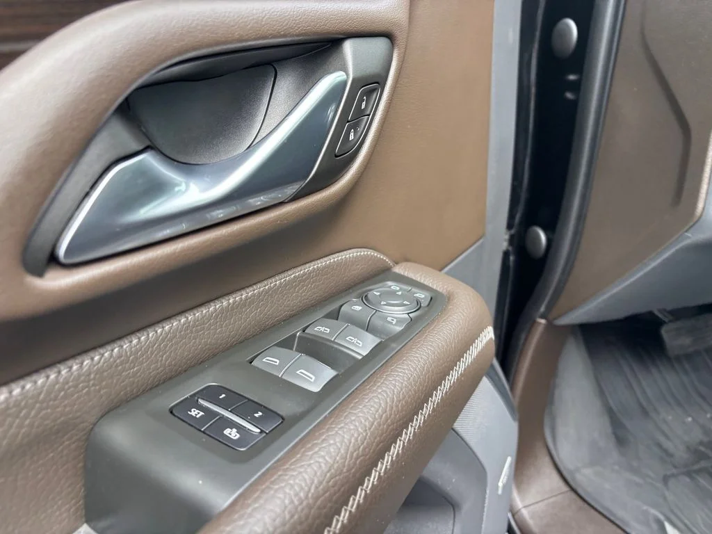 Used 2022 Black GMC Denali image 21