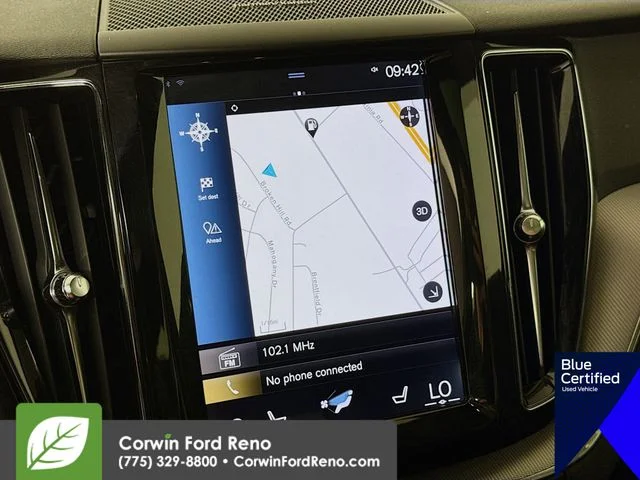 Used 2019 Ice White Volvo T5 R-Design image 17