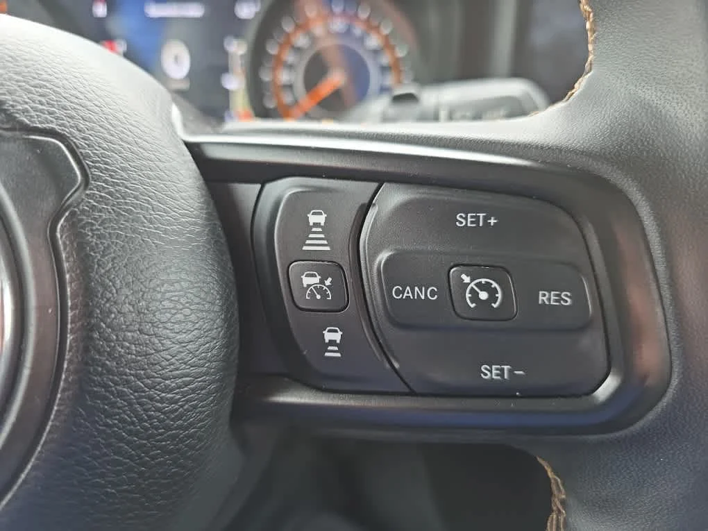 Used 2024 Hydro Blue Pearlcoat Jeep Sport S image 40