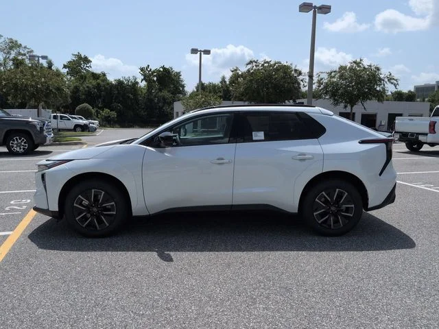 New 2026 Wind Chill Pearl Toyota XLE image 7