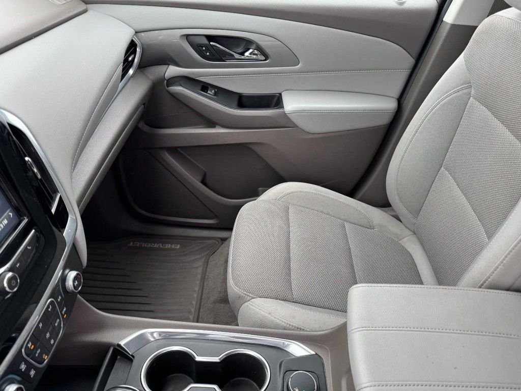 Used 2019 Silver Chevrolet LT image 13