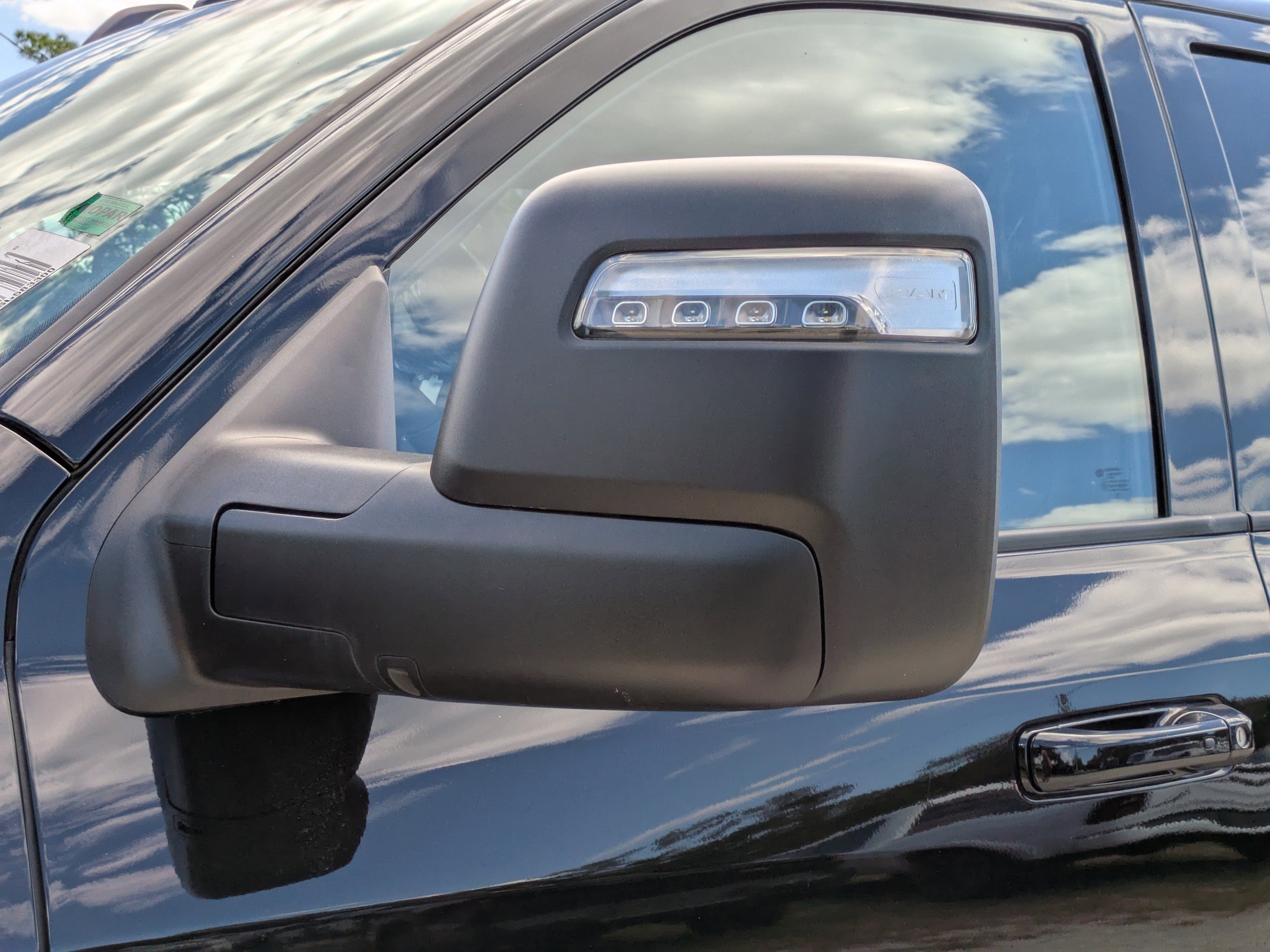 New 2025 Diamond Black Crystal Pearl-Coat Exterior Paint RAM Rebel image 10