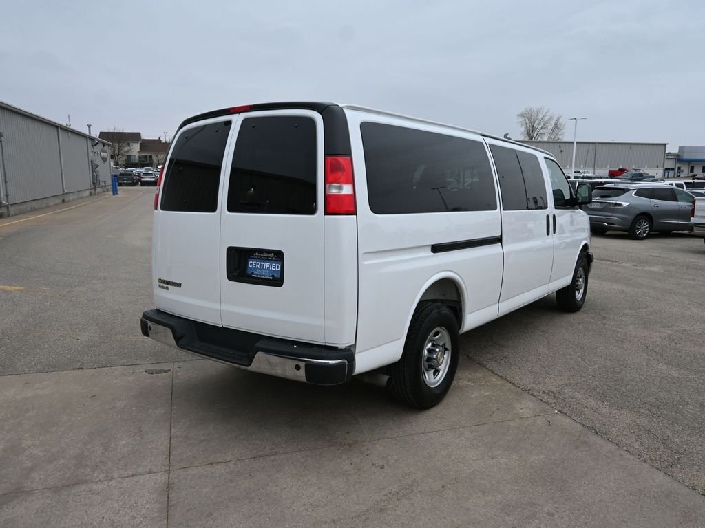 Used 2025 White Chevrolet LT image 10