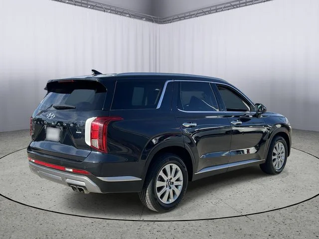 Used 2024 Moonlight Cloud Hyundai SEL image 9
