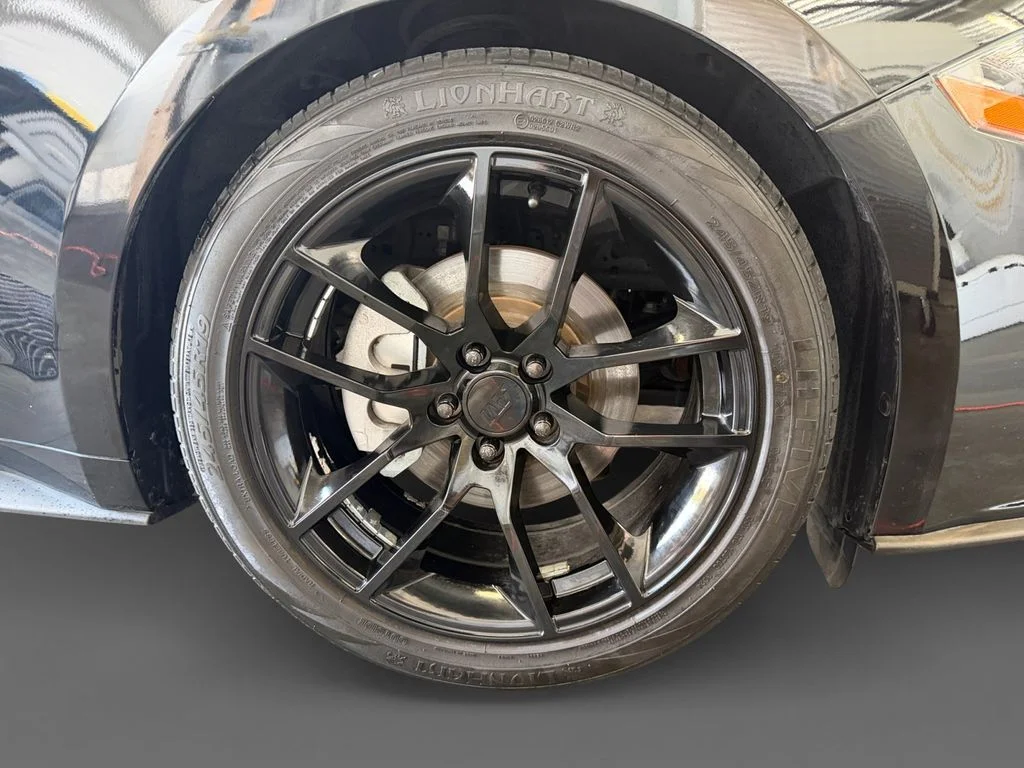 Used 2021 Black Ford EcoBoost image 9