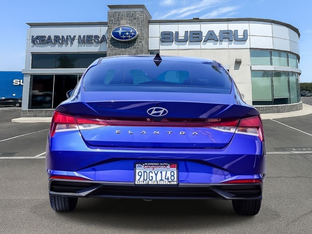 Used 2023 Blue Hyundai SE image 5