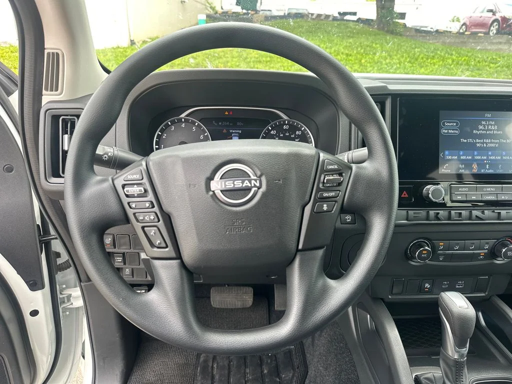Used 2025 White Nissan S image 25