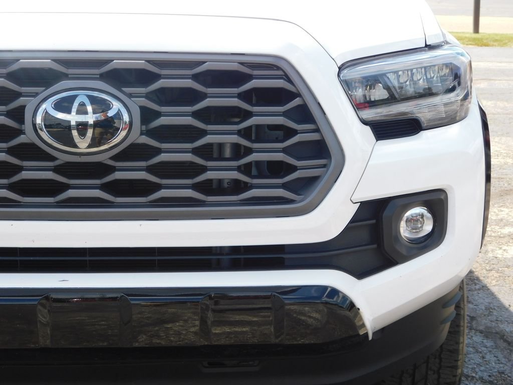 Used 2023 Ice Toyota TRD Sport image 11