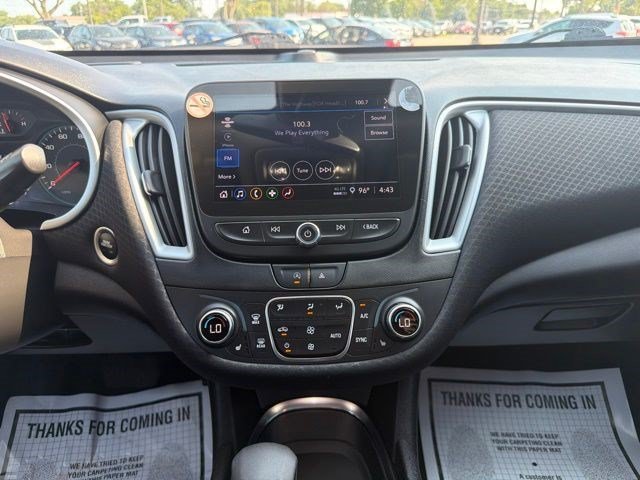 Used 2024 Summit White Chevrolet LT image 22