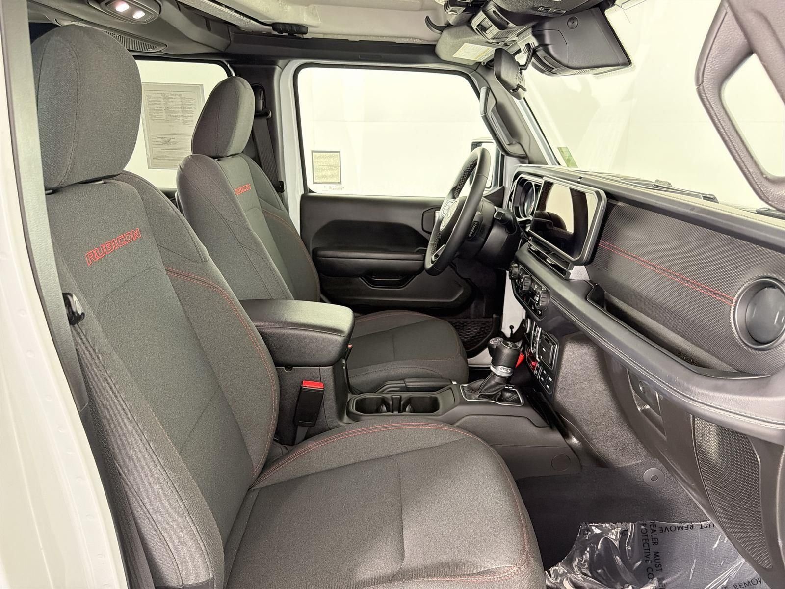 2025 Jeep Wrangler 4-Door Rubicon - Photo 30