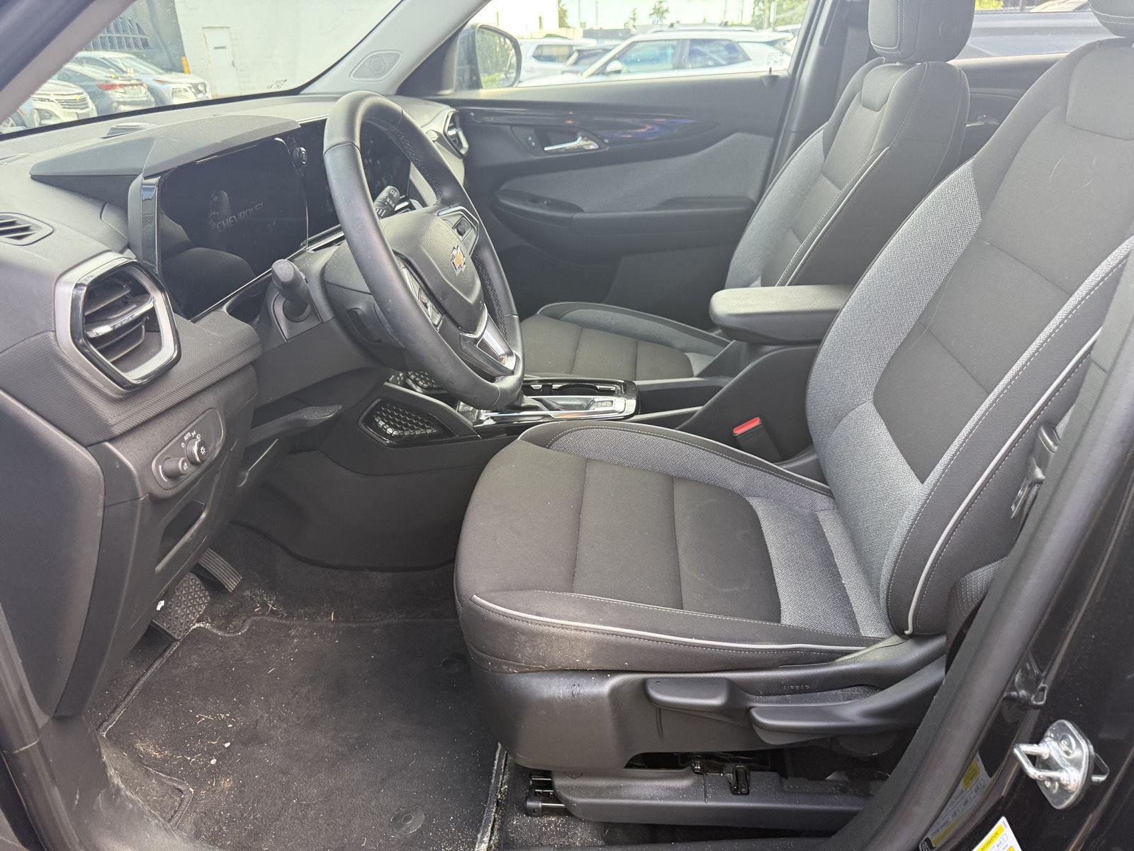 Used 2024 Mosaic Black Metallic Chevrolet LT image 10