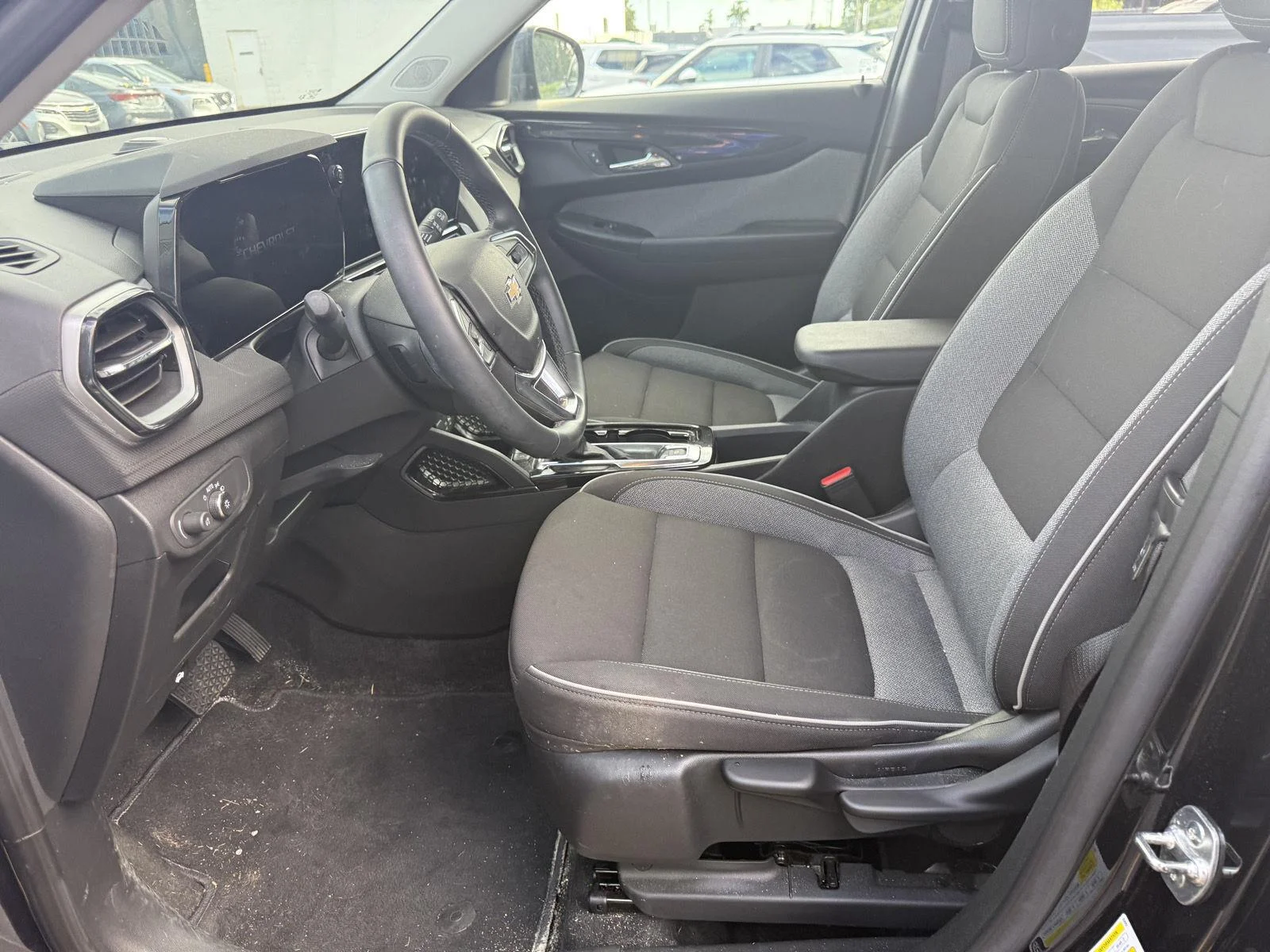 Used 2024 Mosaic Black Metallic Chevrolet LT image 10