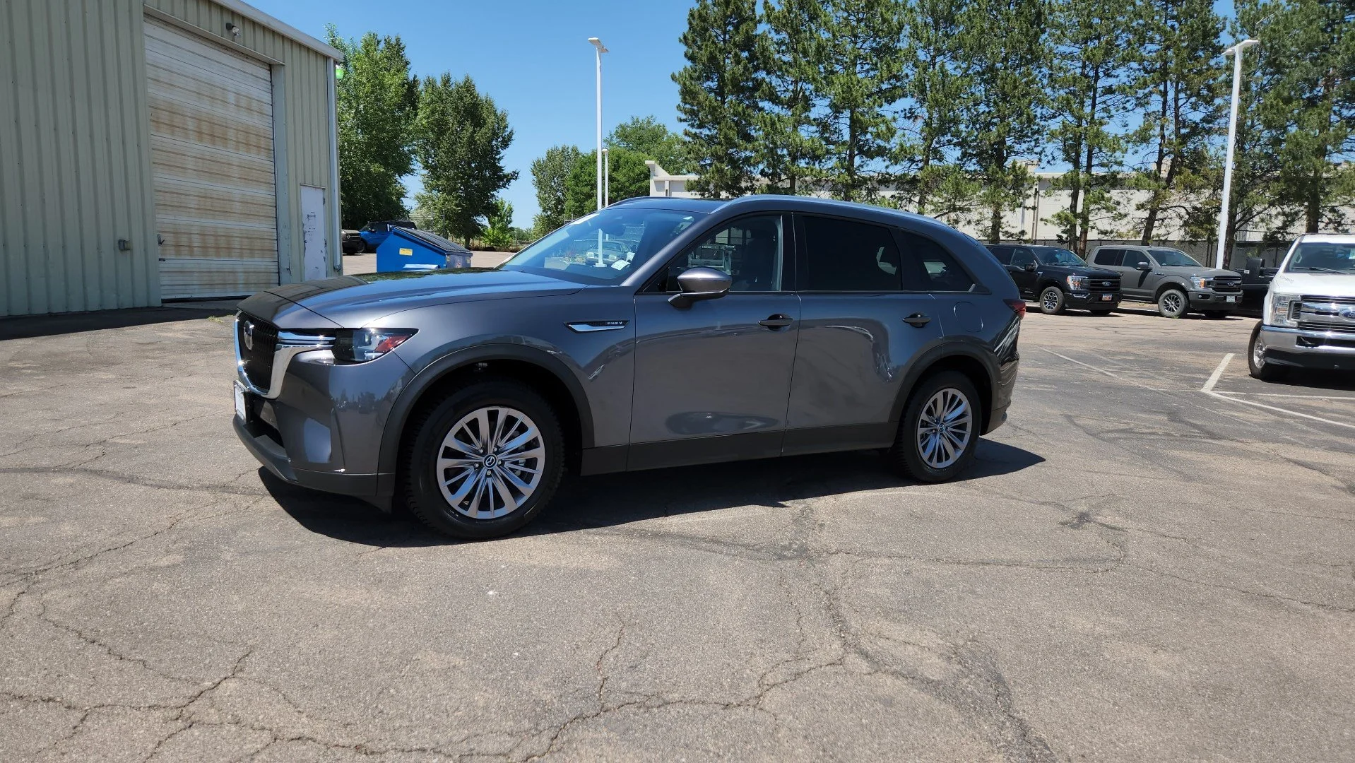 Used 2024 Machine Gray Metallic Mazda Preferred image 3