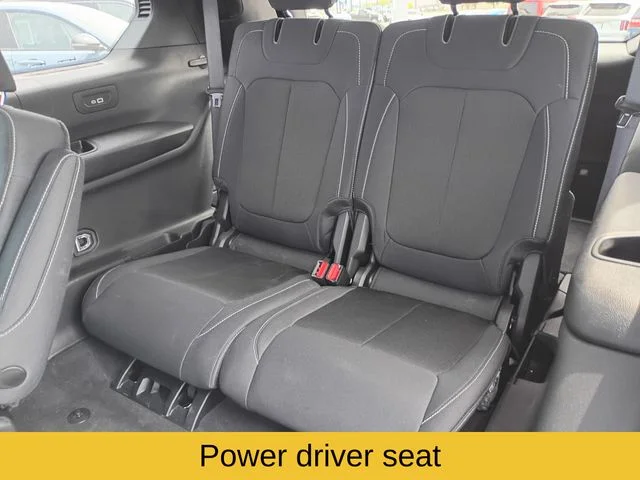 Used 2025 Black Jeep Laredo image 21