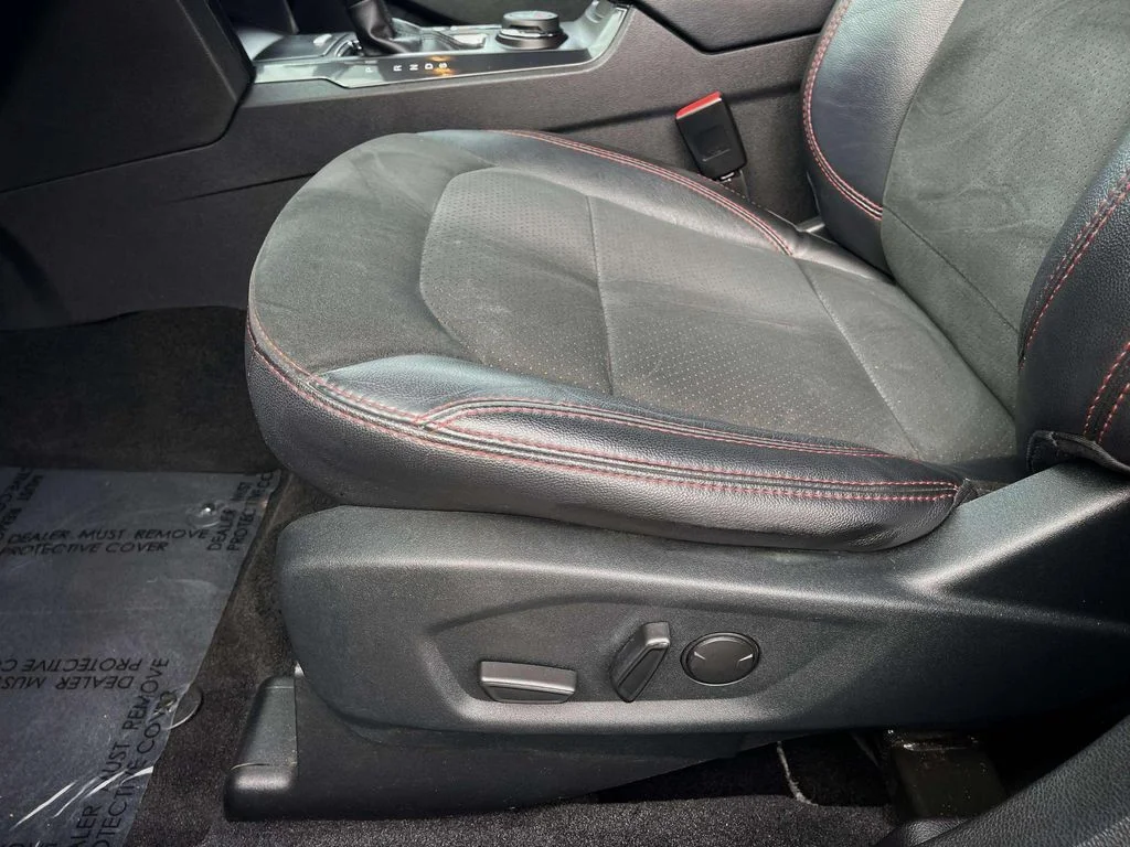 Used 2019 Agate Black Metallic Ford XLT image 25