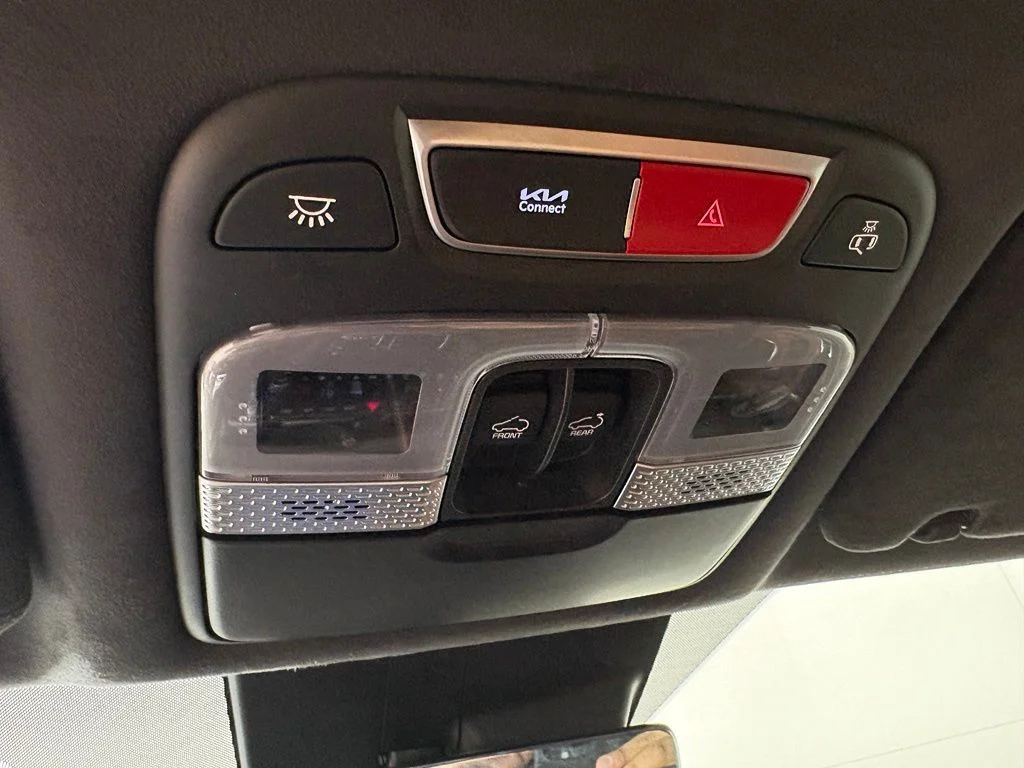 Used 2025 Black Kia SX-Prestige X-Pro image 39