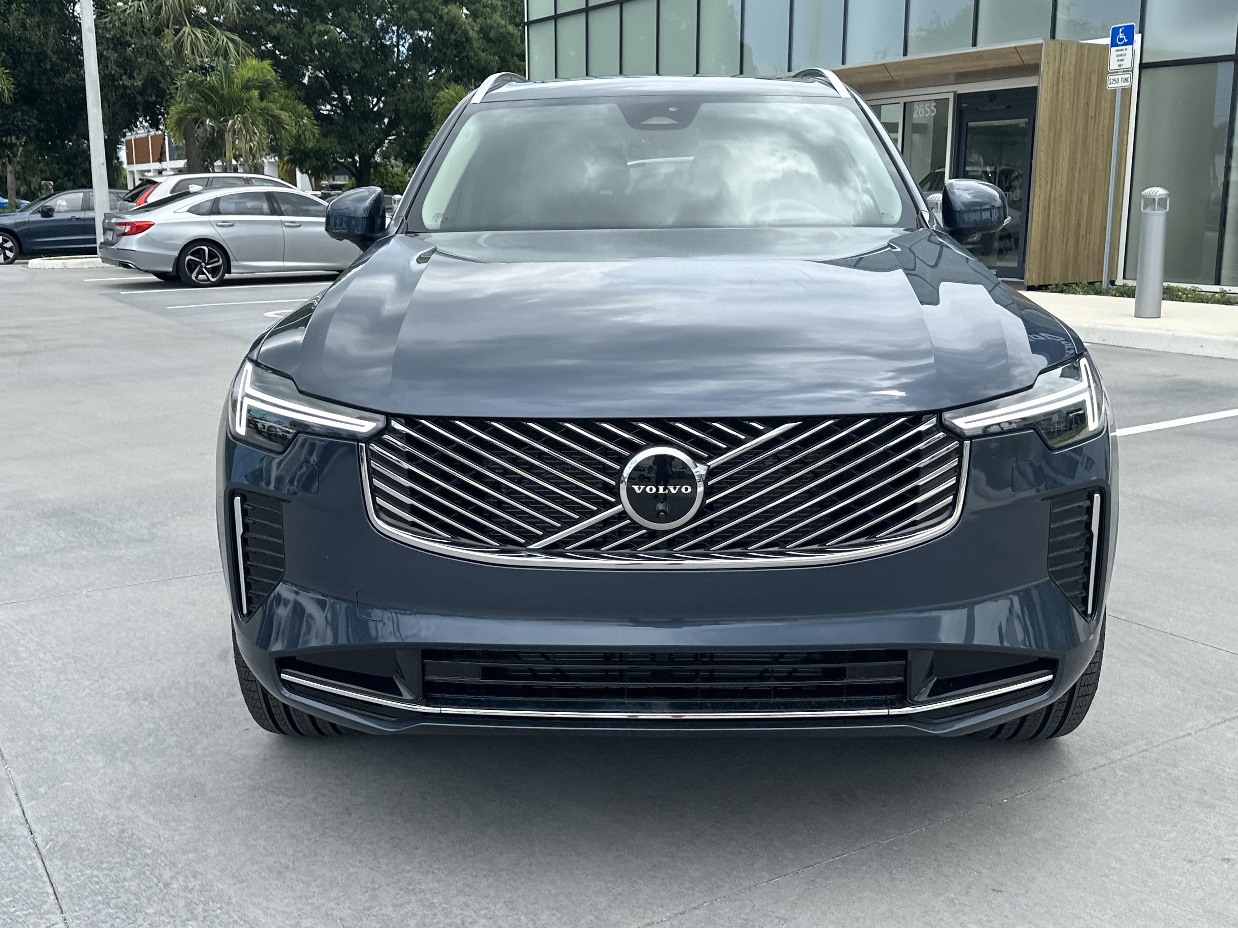 New 2026 Denim Blue Volvo Ultra image 3