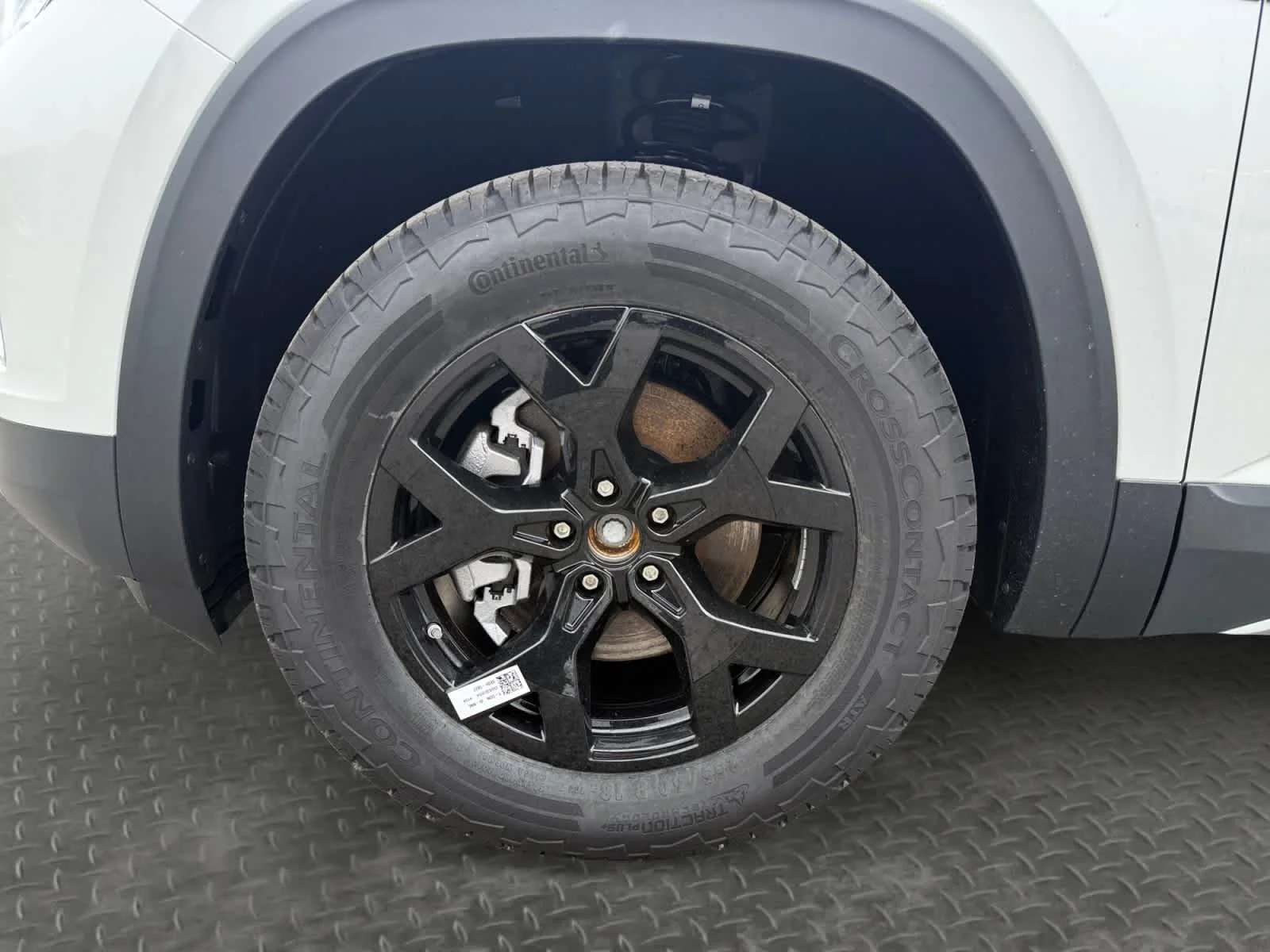 New 2026 Opal White Pearl Volkswagen 2.0T Peak Edition image 9
