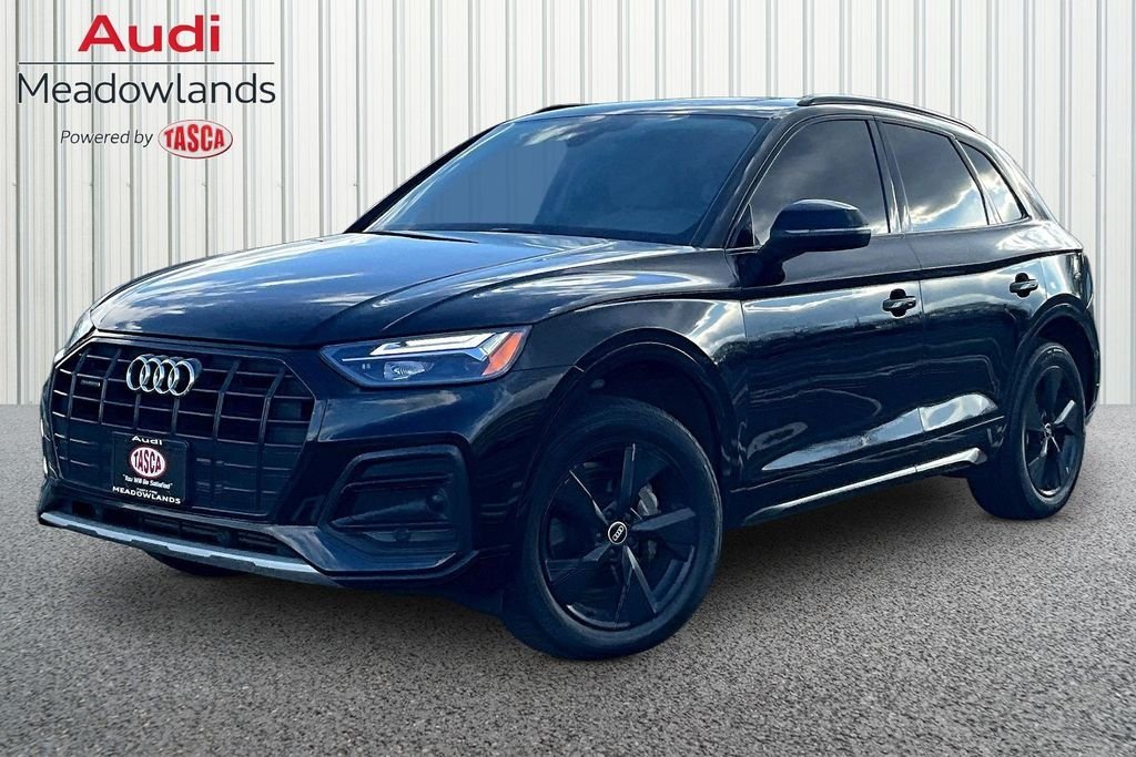 Used 2023  Audi 40 Premium image 1