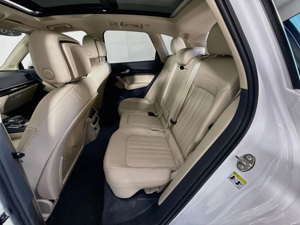 Used 2018 Ibis White Audi Premium Plus image 6