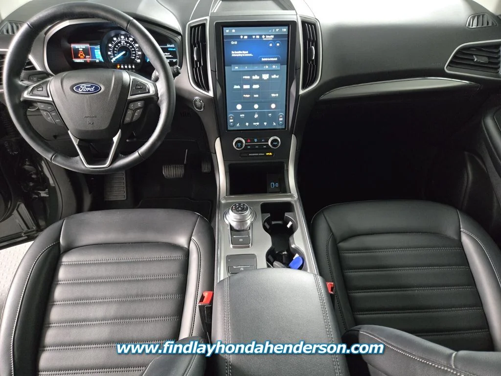 2022 Ford Edge SEL - Photo 16