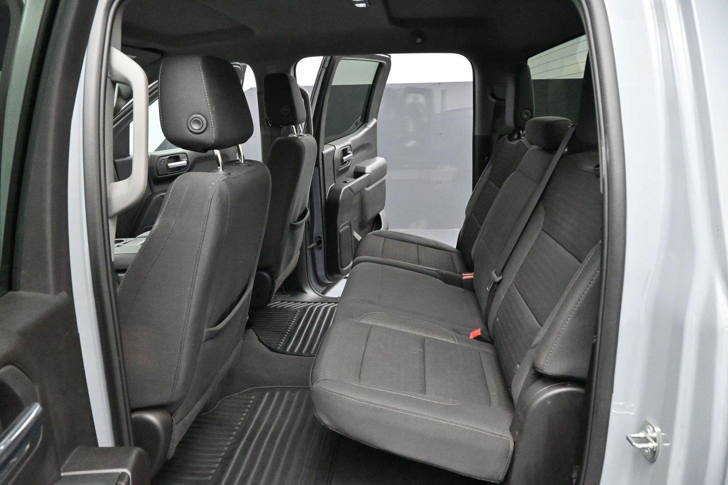 Used 2024 Slate Gray Metallic Chevrolet Custom image 28