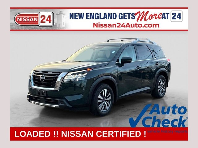 2023 Nissan Pathfinder SL