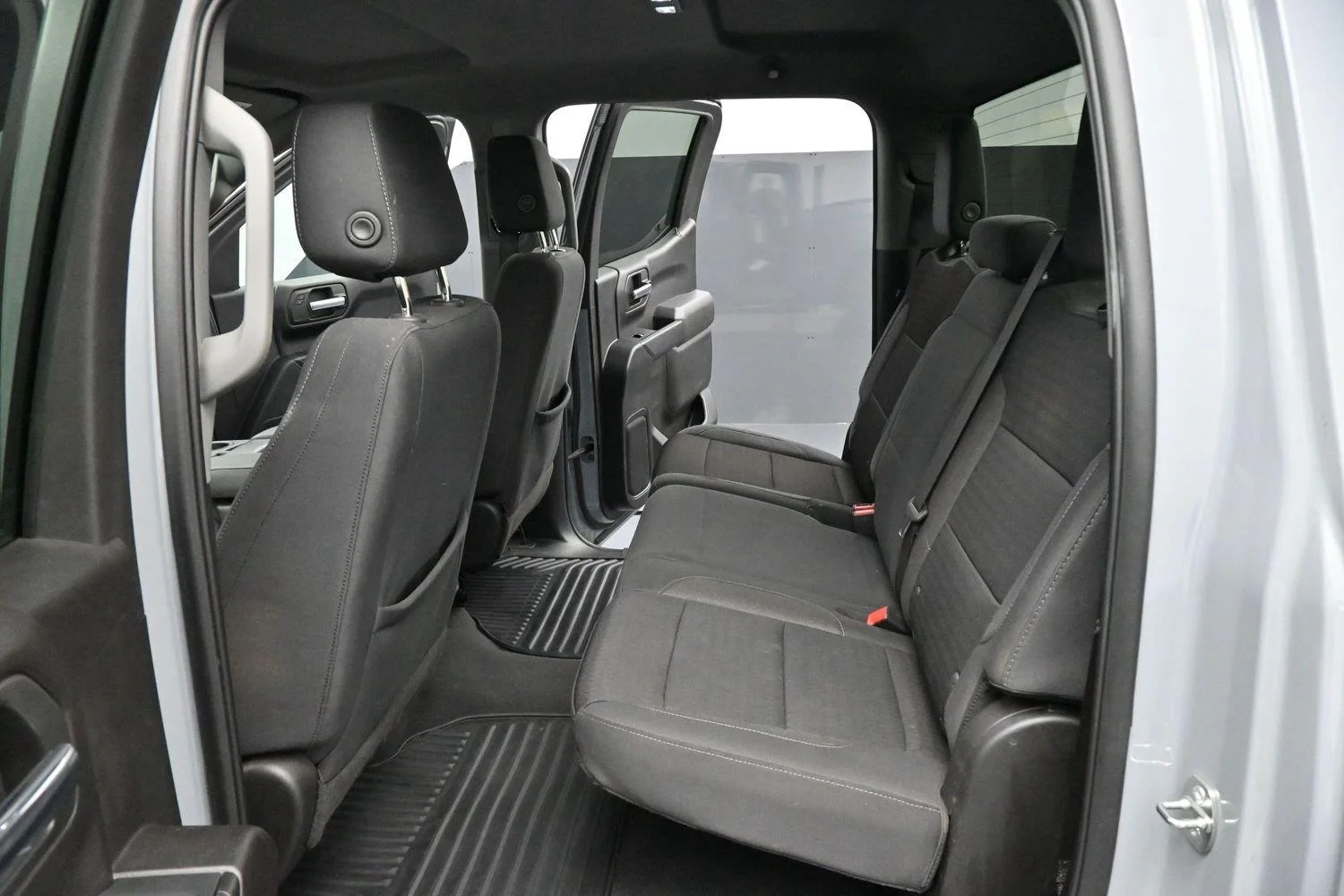Used 2024 Slate Gray Metallic Chevrolet Custom image 28