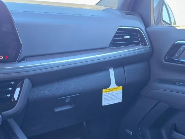 New 2027 Summit White Chevrolet LT image 21