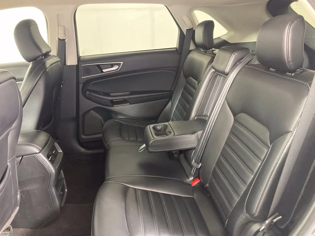 Used 2024 Gray Ford SEL image 17