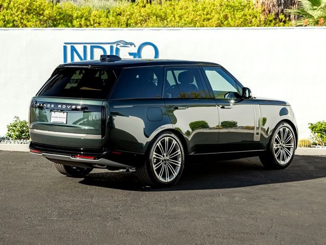 New 2026 Belgravia Green Land Rover SE image 6