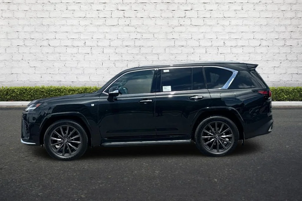 2026 Lexus LX 600 F-Sport - Photo 7