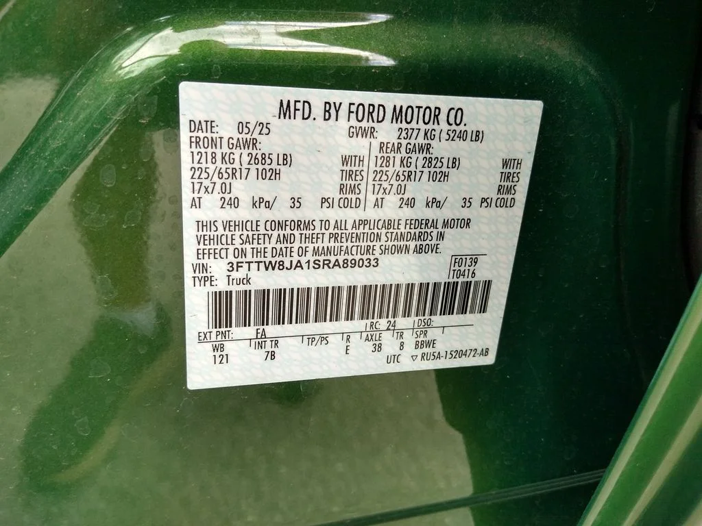 Used 2025 Green Ford XLT image 34