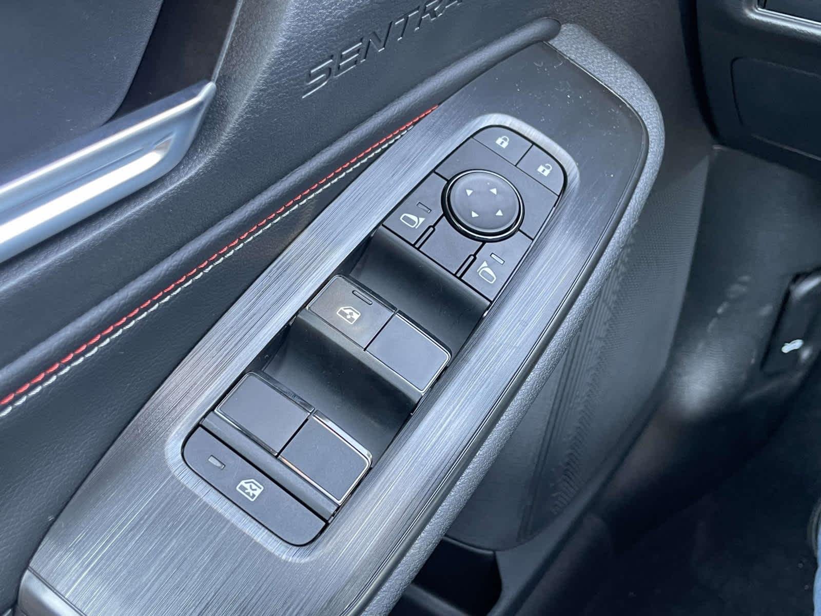 New 2026 Bluestone Pearl/Super Black Nissan SR image 28
