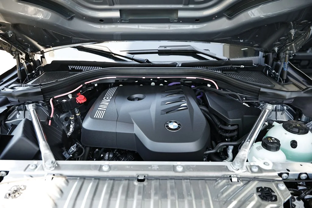 New 2026 Skyscraper Grey Metallic BMW 30 xDrive image 31
