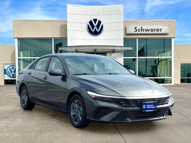 2024 Hyundai Elantra