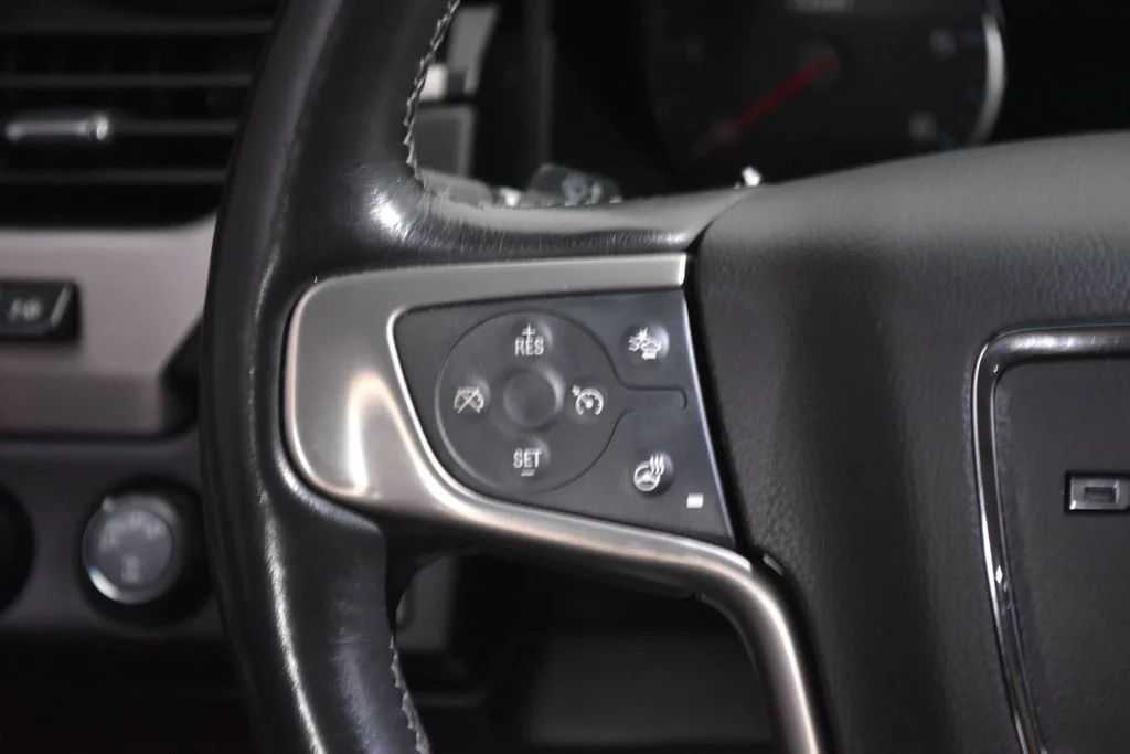 Used 2019 Black GMC Denali image 9