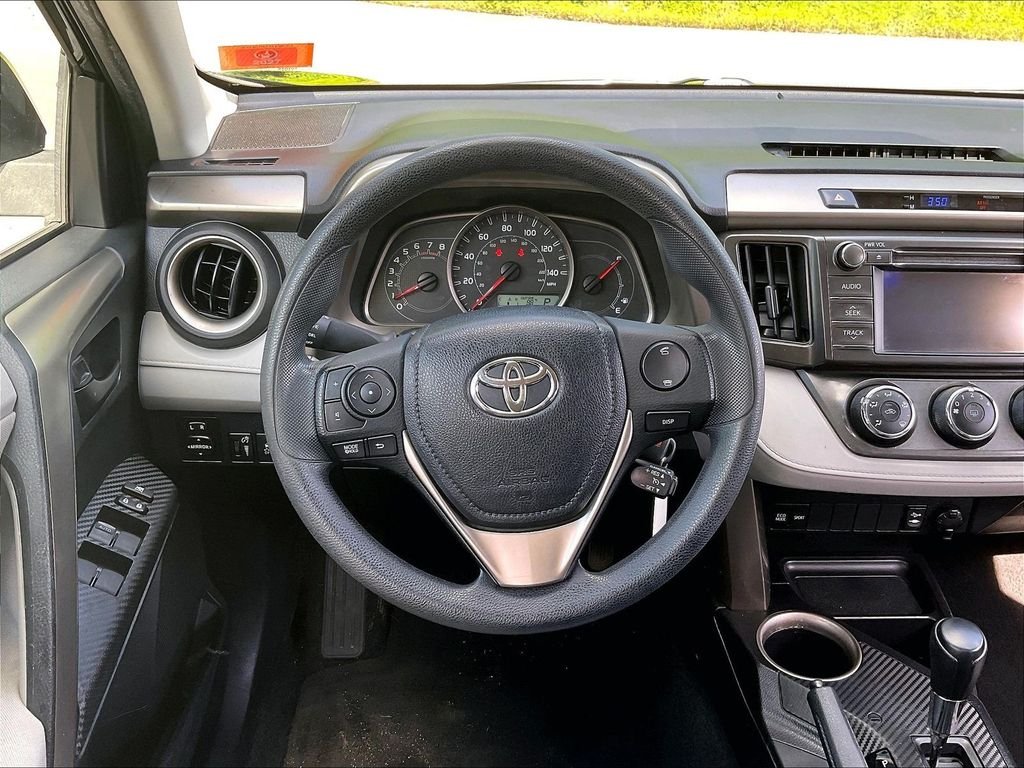 Used 2013 Black Toyota LE image 17