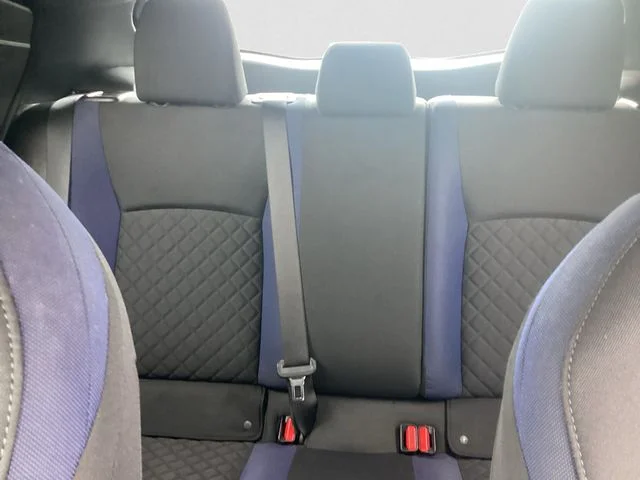 Used 2020 Silver Toyota XLE image 13