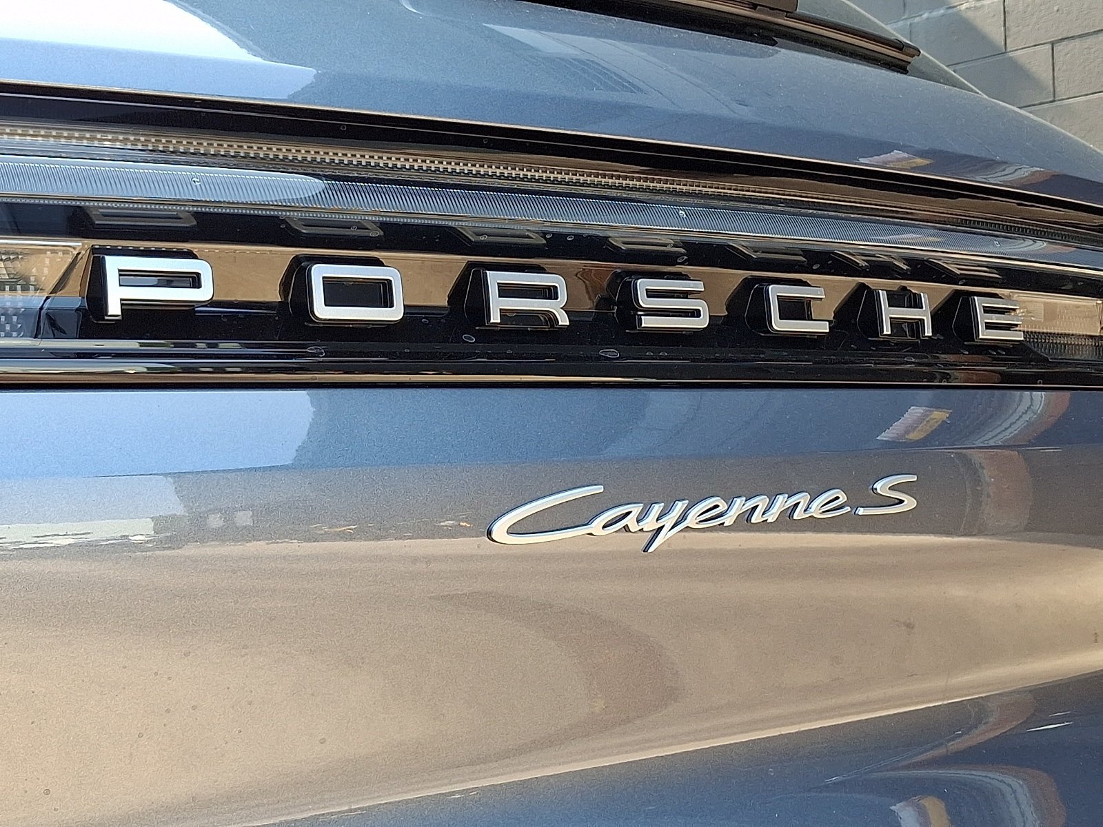 New 2026 Vanadium Grey Metallic Porsche S image 25