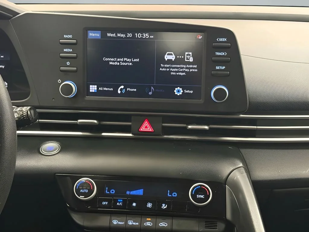 Used 2021 Gray Hyundai SEL image 26