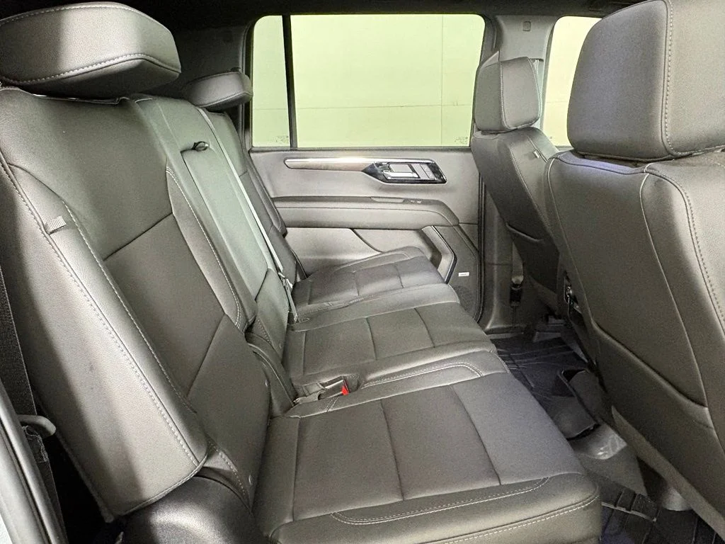 Used 2026 Gray Chevrolet Z71 image 17